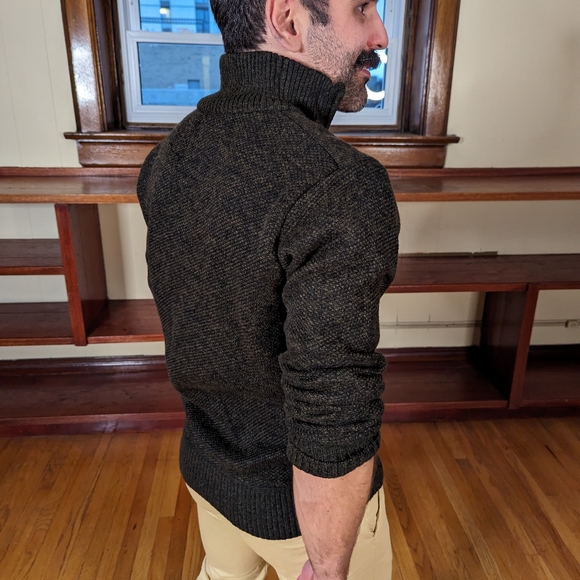 Sweater - Picture 6 of 10